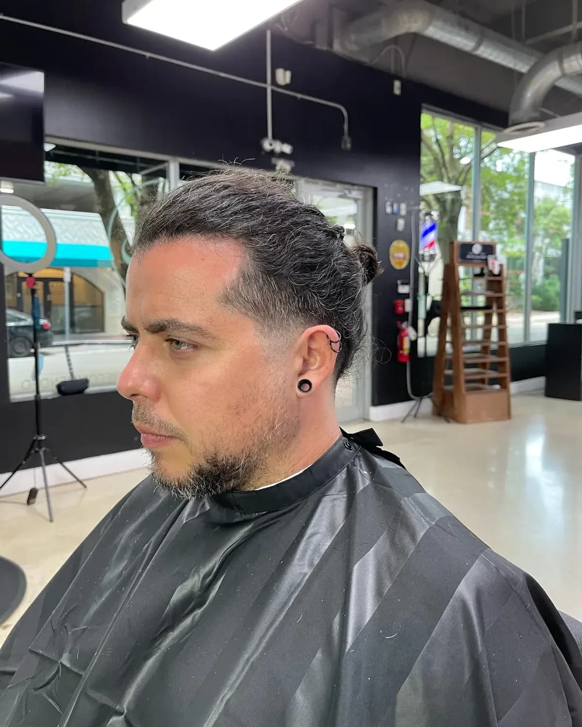 Textured crop over faded sides, cut at Grove Batu Barbershop